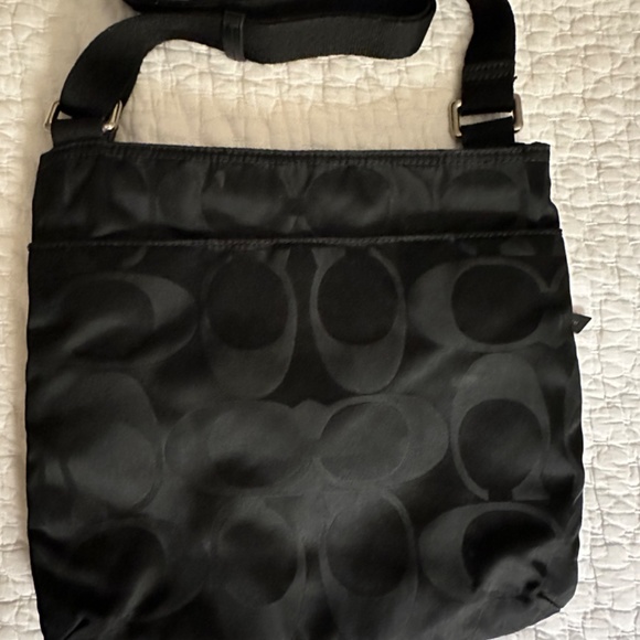 Black Coach nylon crossbody bag - Picture 2 of 3